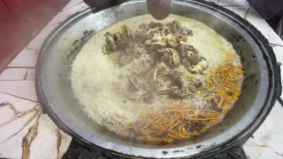 Afghanistan Street Food – Kabuli Pulao, Biryani & Geröstetes Huhn | Afghan Food Tour